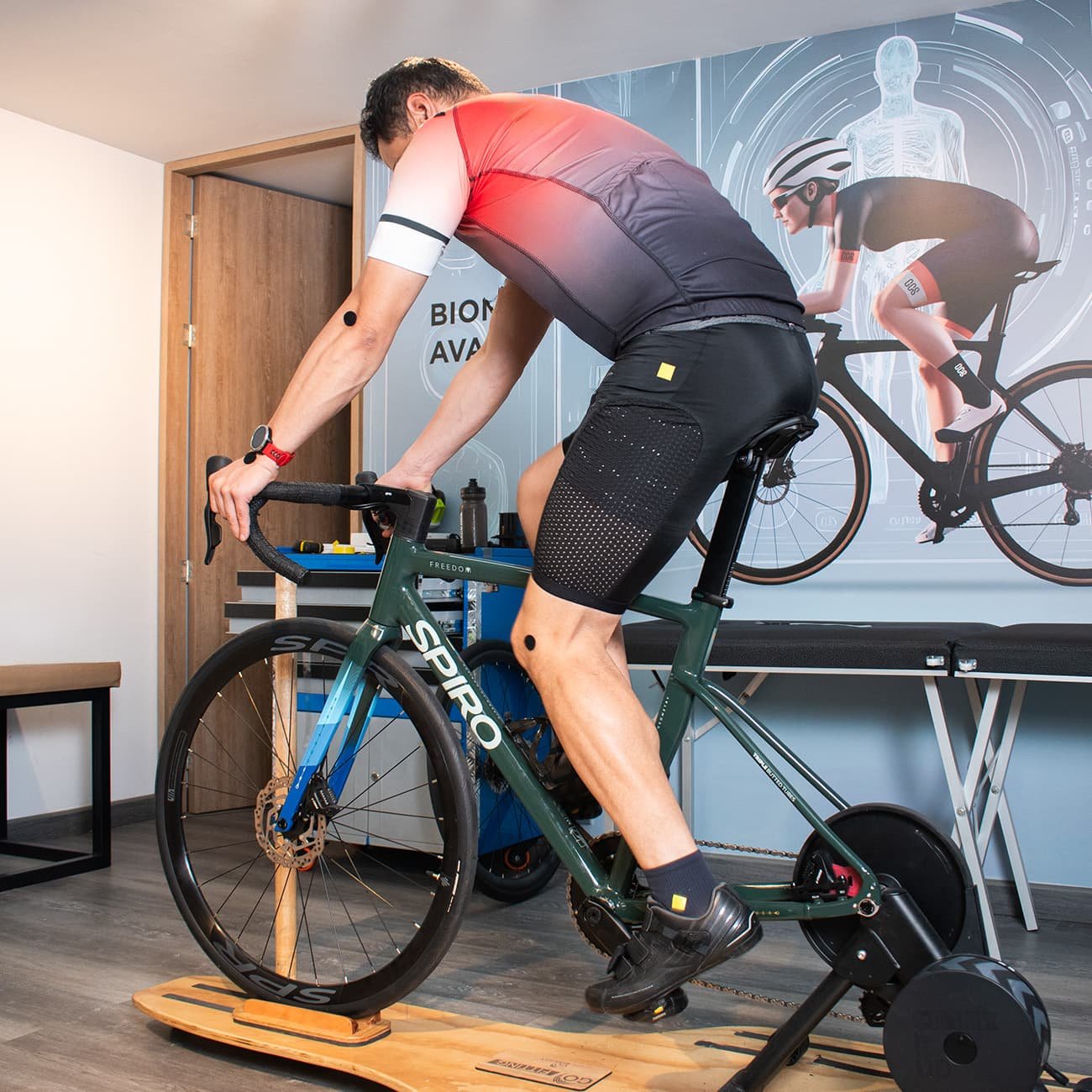 Bike-fitting-banner Ciclista en Bike Fitting especializado por CCS